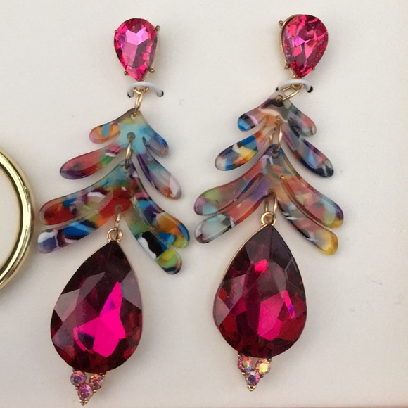 Steve Madden 3 sets of earrings Hoops, drop, studs - Picture 2 of 3